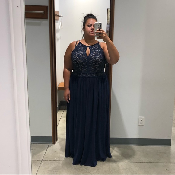 LAURA - Lace & Sequin Dress - Picture 11 of 12